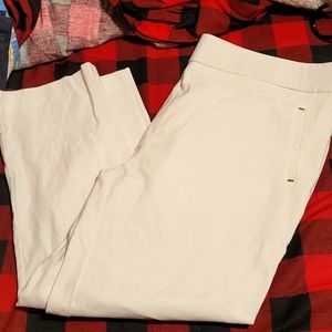 White stretchy Capri pants